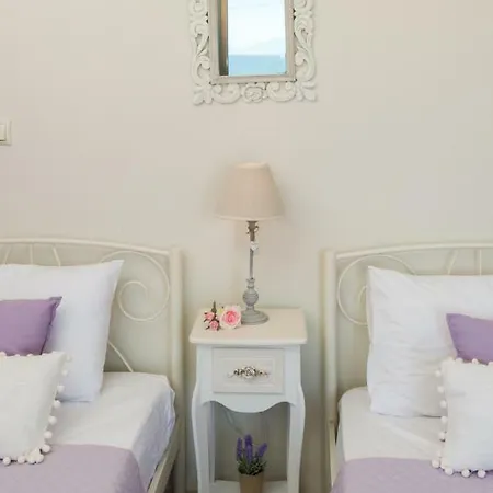 Villa Armonia - Beachfront Majestic Retreat Nyaraló Petalídi