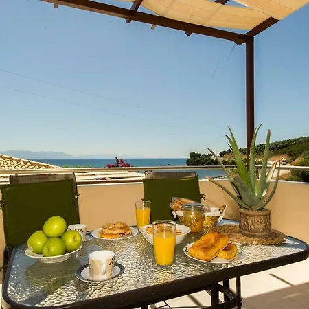 Nyaraló Villa Armonia - Beachfront Majestic Retreat *